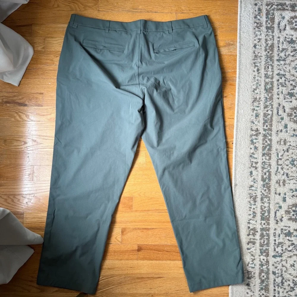 Lululemon ABC Commission Pants Men 46 Hunter Green Warpstreme Golf Chino LM5AO5S